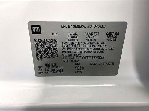 New 2026 GMC Sierra 2500 AT4 w/ AT4 Preferred Package image 9