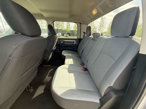 Used 2023 RAM 1500 Classic SLT AWD/4WD image 21