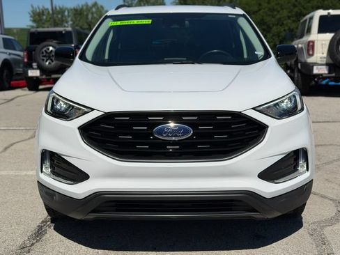 Used 2024 Ford Edge SEL w/ Sport Appearance Package AWD/4WD image 2