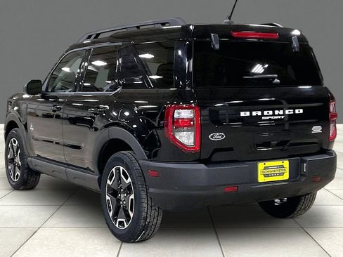 Certified 2024 Ford Bronco Sport Outer Banks w/ Tech Package AWD/4WD image 11