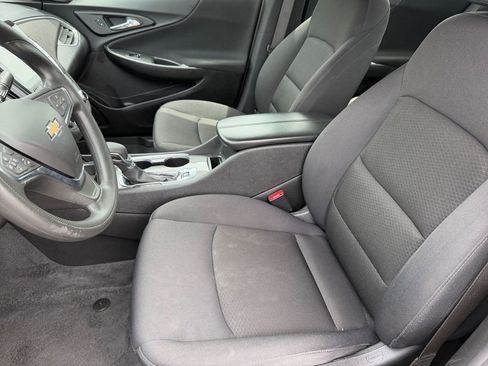 Used 2025 Chevrolet Malibu LT FWD image 10