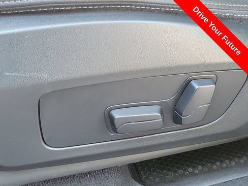 Used 2023 BMW X1 xDrive28i AWD/4WD image 18