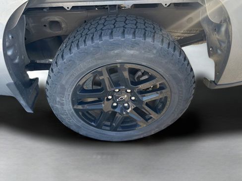 Used 2023 Chevrolet Silverado 1500 Custom AWD/4WD image 8