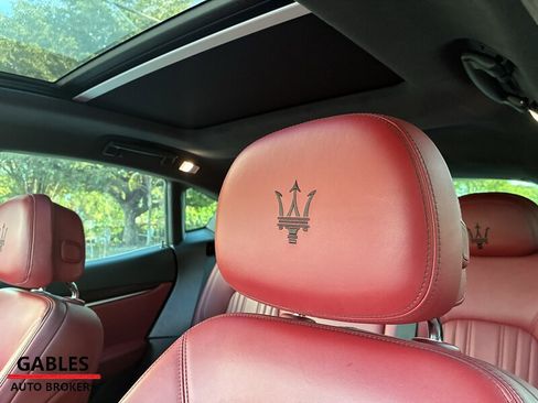 Used 2018 Maserati Levante S GranLusso image 31