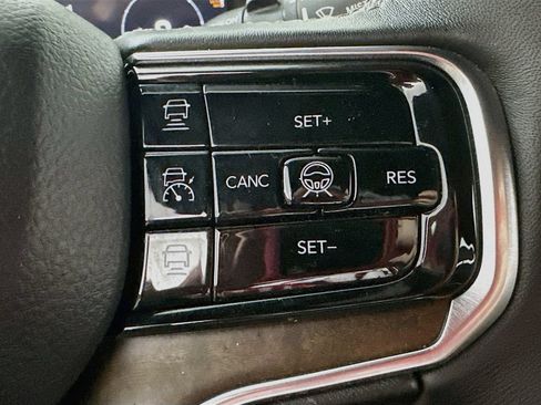Used 2023 Jeep Grand Wagoneer 4WD w/ Convenience Group III image 27