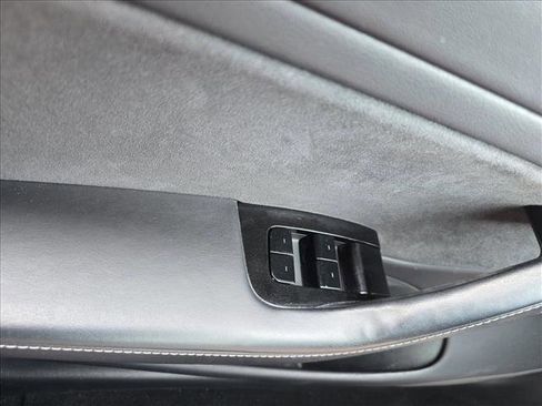 Used 2018 Tesla Model 3 Long Range image 24