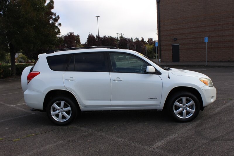 Used 2008 Toyota RAV4 Limited w/ Tow Prep Pkg AWD/4WD image 5