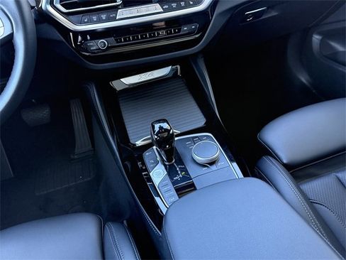 Certified 2023 BMW X4 xDrive30i w/ Convenience Package image 15