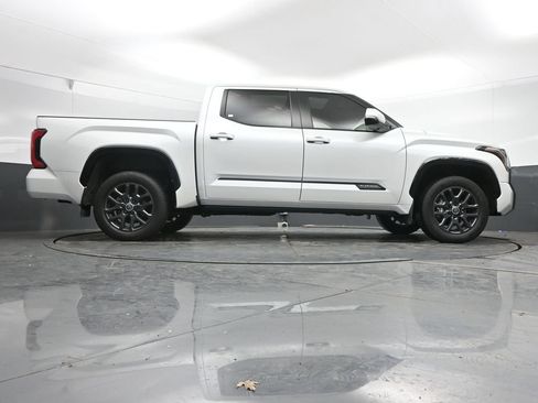 Used 2024 Toyota Tundra Platinum AWD/4WD image 40