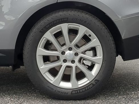 Used 2025 Land Rover Range Rover Sport SE image 14