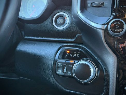 Used 2021 RAM 1500 Big Horn image 40