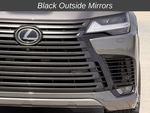Used 2026 Lexus LX 600 4WD w/ Appearance Package image 8