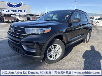 Certified 2023 Ford Explorer XLT w/ Class IV Trailer Tow Package