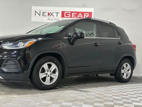 Used 2020 Chevrolet Trax LT FWD image 5