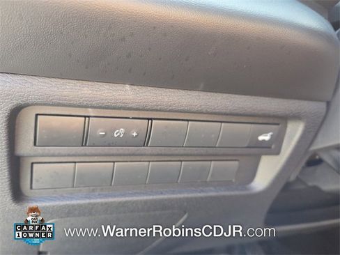 Used 2023 Mitsubishi Outlander SEL image 30