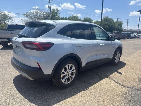 Used 2025 Ford Escape Active FWD image 2