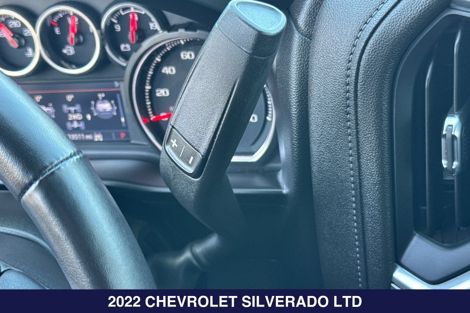 Used 2022 Chevrolet Silverado 1500 RST w/ Safety Package AWD/4WD image 21