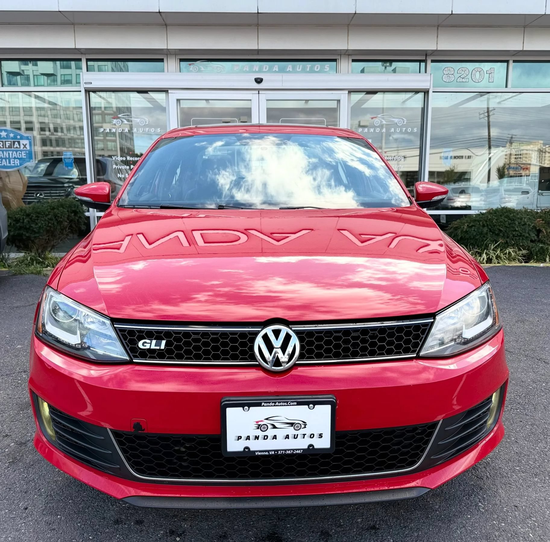 Used 2013 Volkswagen Jetta GLI Autobahn FWD image 2