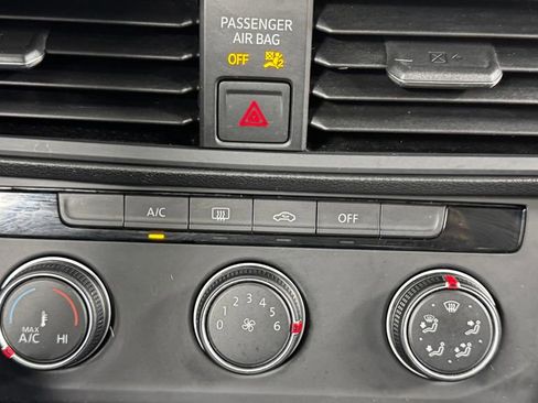 Used 2020 Volkswagen Jetta S w/ Driver Assistance Package FWD image 25
