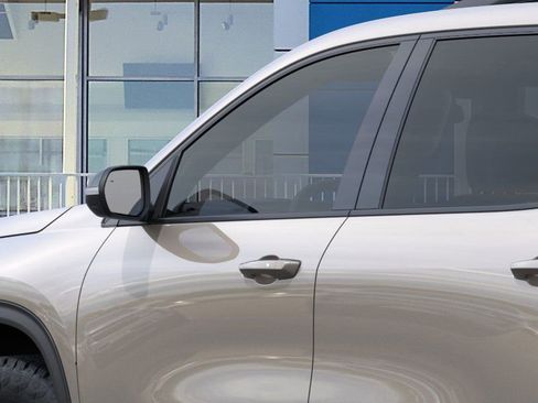 New 2026 Chevrolet Traverse Z71 w/ Enhanced Driving Package image 12