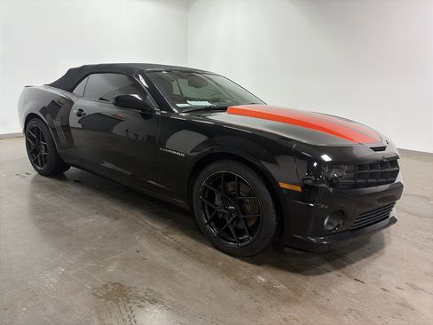 Used 2012 Chevrolet Camaro SS image 2