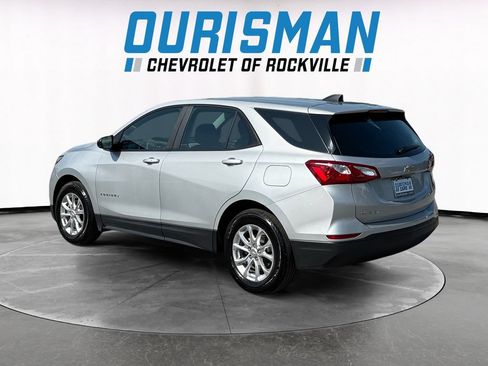 Used 2020 Chevrolet Equinox LS w/ LPO, Floor Liner Package FWD image 4