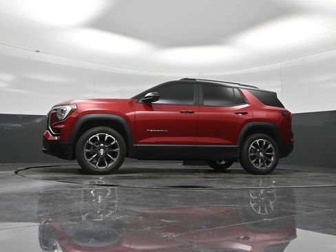 Used 2026 GMC Terrain Elevation w/ Elevation Premium Package FWD image 51