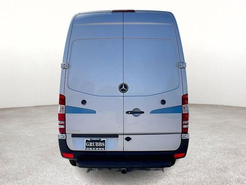 Used 2013 Mercedes-Benz Sprinter 2500 image 6