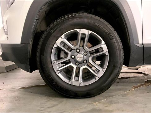 Used 2025 GMC Terrain Elevation AWD/4WD image 9