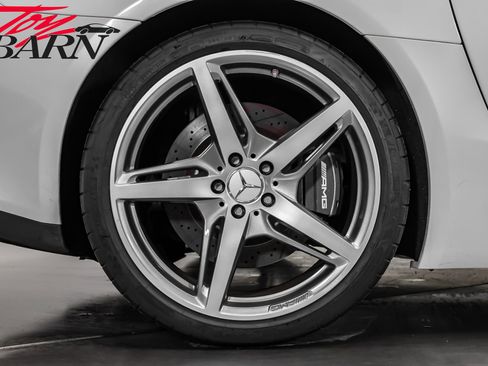 Used 2017 Mercedes-Benz AMG GT Coupe image 18