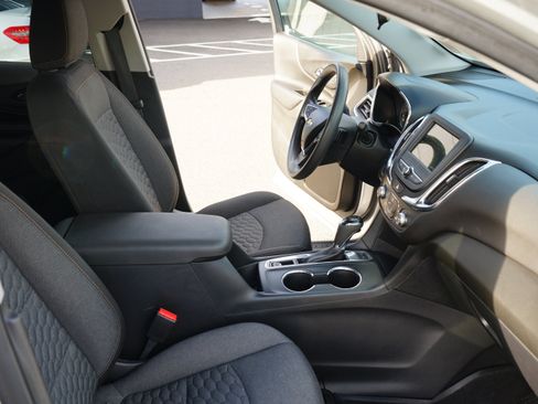 Used 2019 Chevrolet Equinox LT image 23