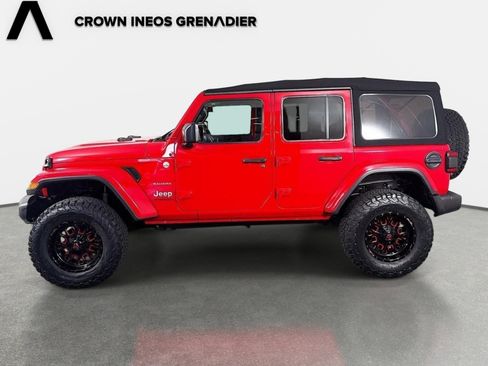 Used 2020 Jeep Wrangler Unlimited Sahara AWD/4WD image 8