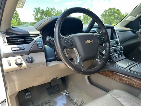 Used 2019 Chevrolet Tahoe Premier AWD/4WD image 16