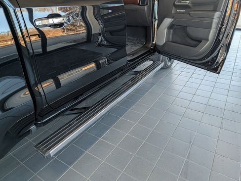 Used 2024 GMC Sierra 1500 Denali w/ Denali Reserve Package image 3