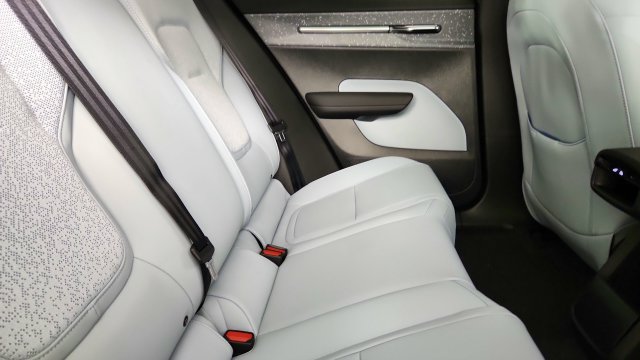 New 2026 Volvo EX30 Ultra w/ Protection Package AWD/4WD image 29