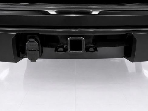 Used 2026 Chevrolet Suburban RST AWD/4WD image 8