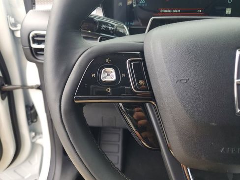 New 2025 Lincoln Corsair Reserve w/ Equipment Group 202A image 25