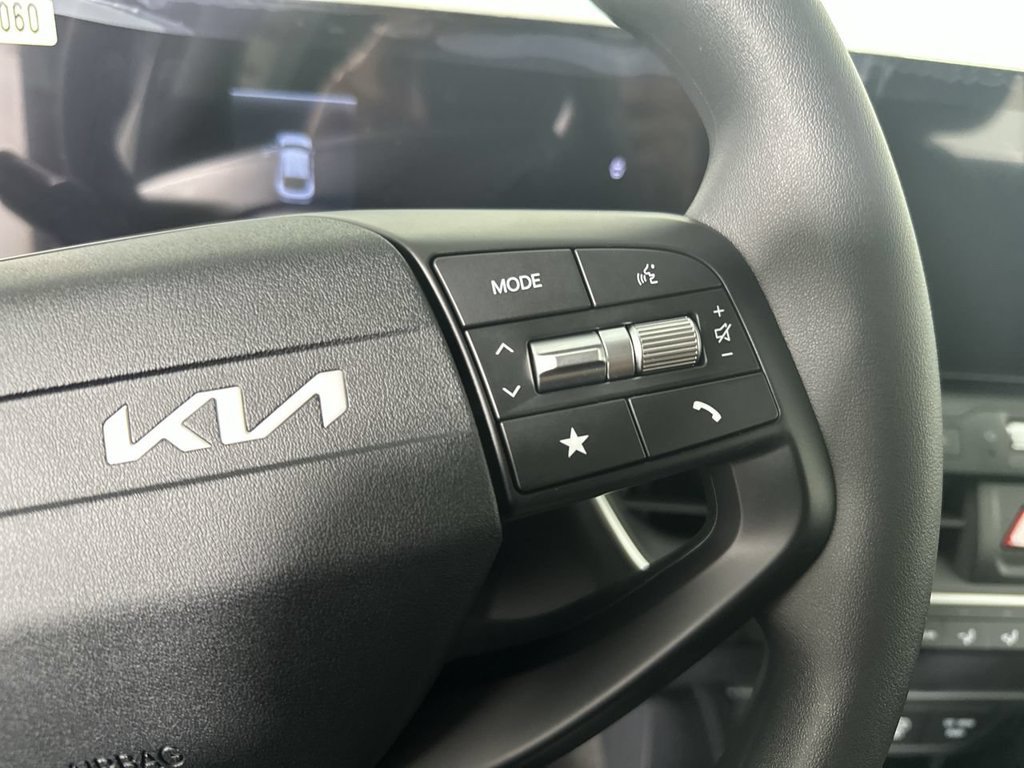 New 2026 Kia K4 FWD image 7