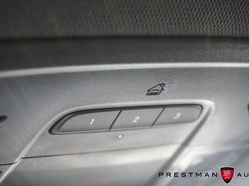 Used 2023 Chevrolet Traverse RS FWD image 34