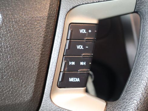 Used 2011 Ford Fusion SE FWD image 36