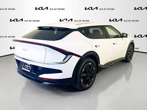 New 2026 Kia EV6 Wind RWD image 7