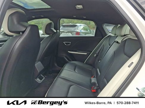 Certified 2025 Kia K4 GT-Line w/ GT-Line Premium Package FWD image 11