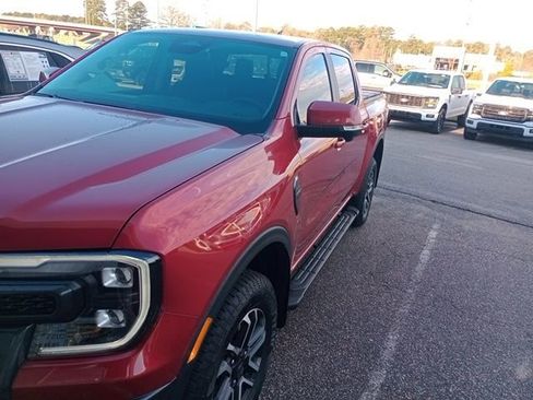 Used 2025 Ford Ranger Lariat w/ FX4 Off-Road Package image 3