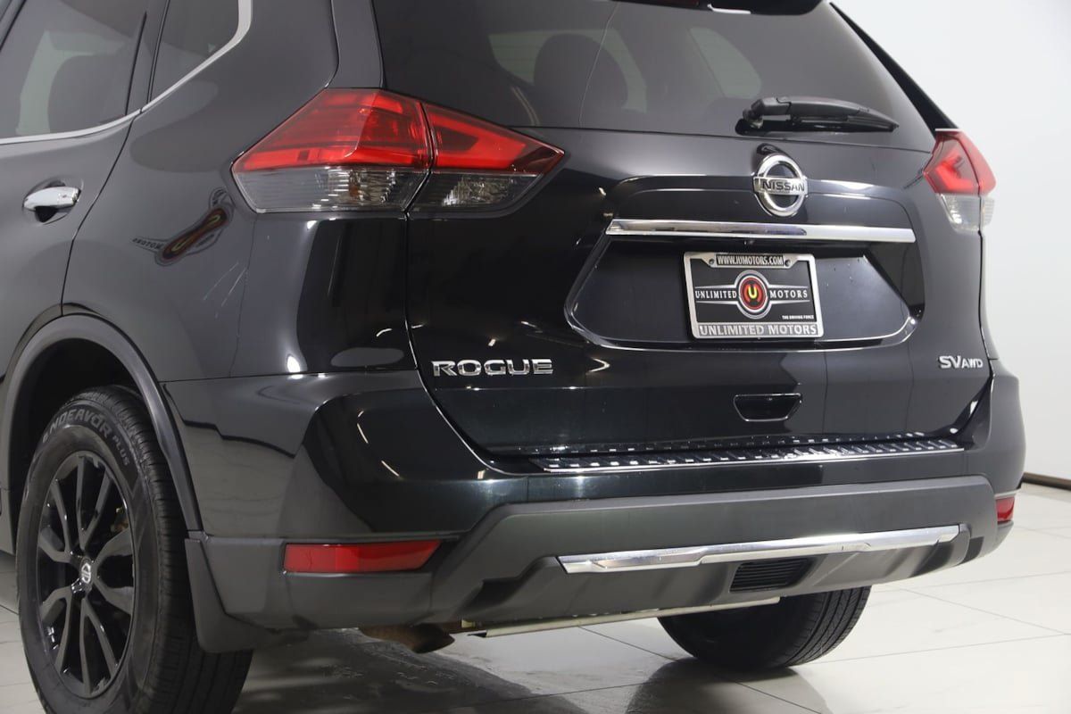 Used 2017 Nissan Rogue SV w/ Midnight Edition AWD/4WD image 19