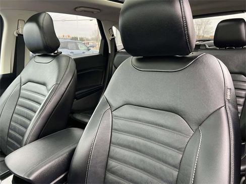 Used 2015 Ford Edge SEL w/ Equipment Group 201A image 23