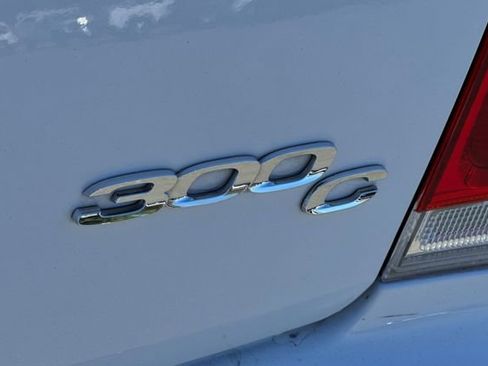 Used 2016 Chrysler 300 C image 25