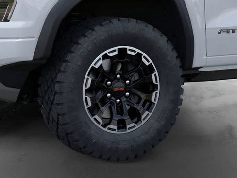 New 2026 GMC Canyon AT4 AWD/4WD image 9