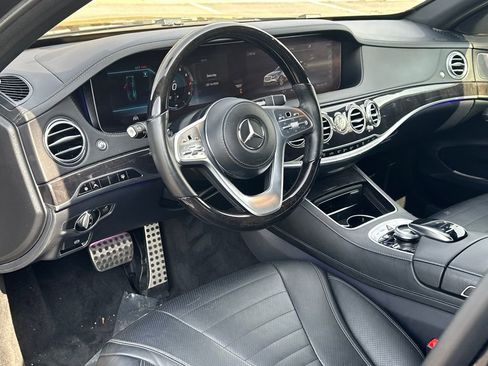 Used 2019 Mercedes-Benz S 560 4MATIC Sedan image 16