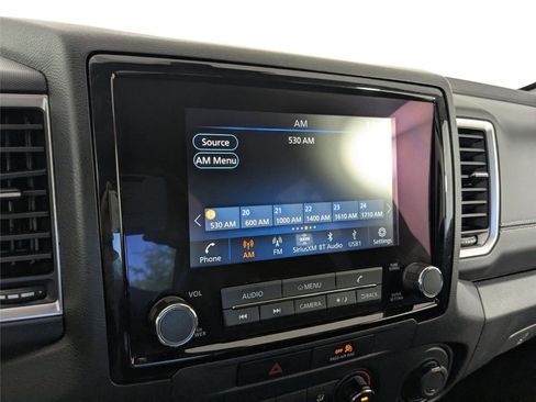 Used 2022 Nissan Frontier SV image 17