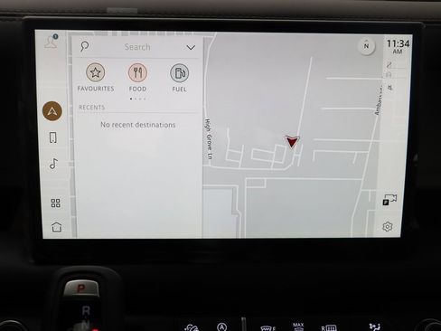 New 2024 Land Rover Defender 110 SE image 10